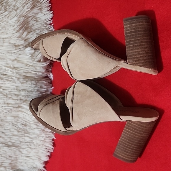 Madewell Alexandria Mule Tan Suede - Picture 6 of 11